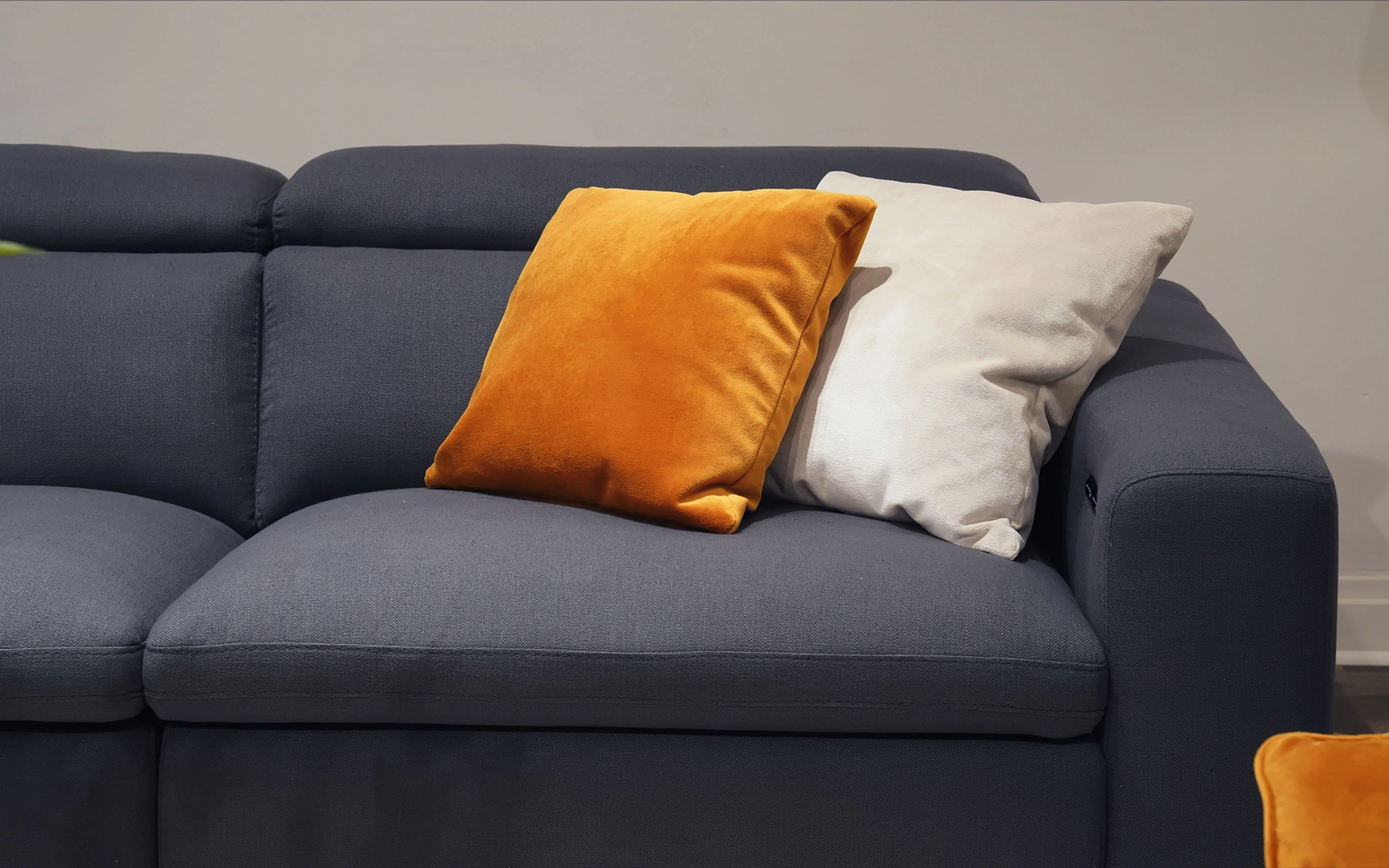 Angelica Modern Motion Reclining Sectional - Image 8