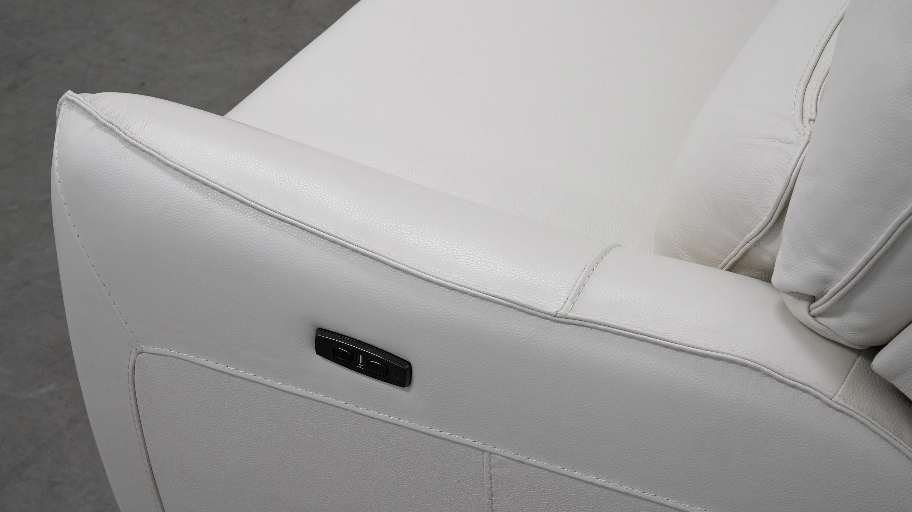 Astilbe 6PC Modern Motion Reclining Sectional - Image 9