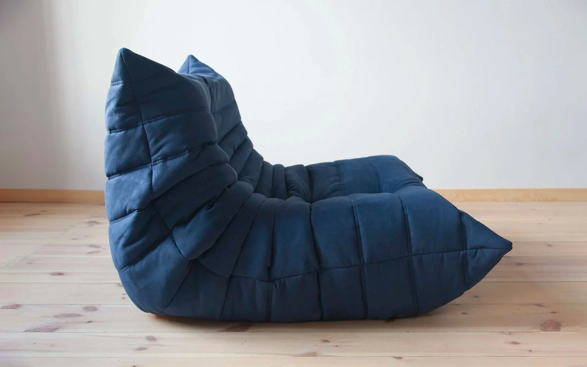 Delfinio Tufted Lounge Chair - Image 16