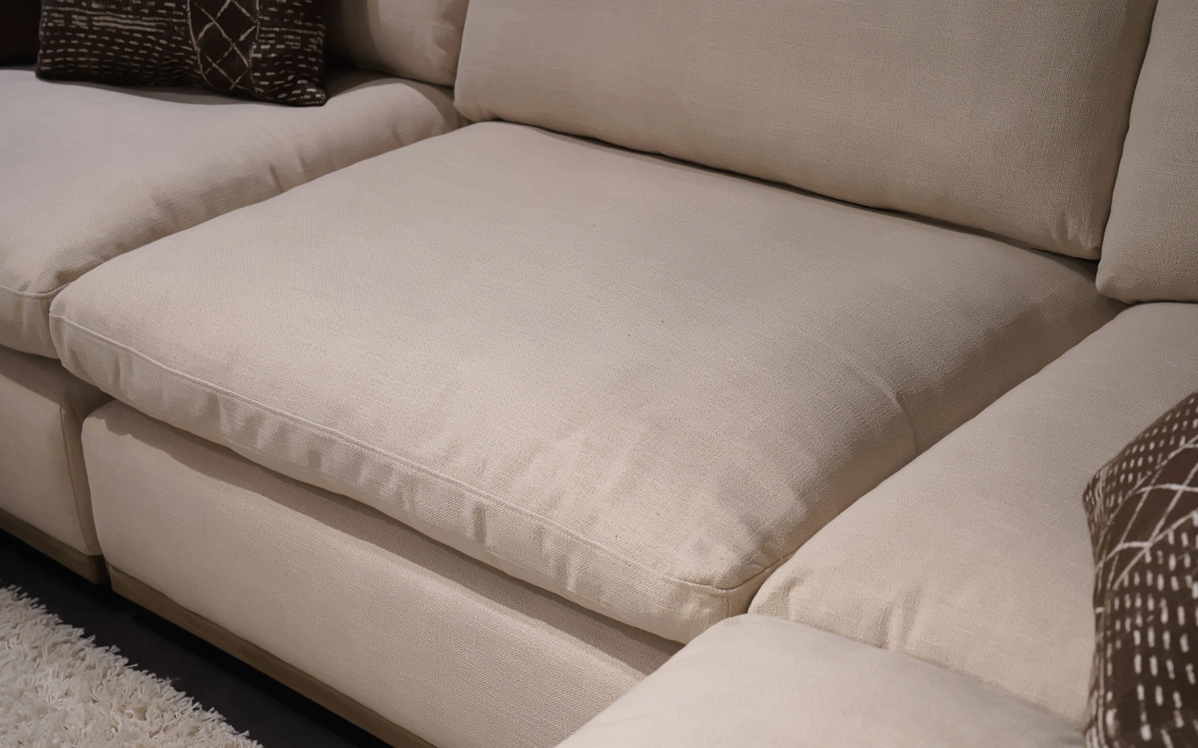 Eurus Modern Motion Sectional Sofa - Image 9