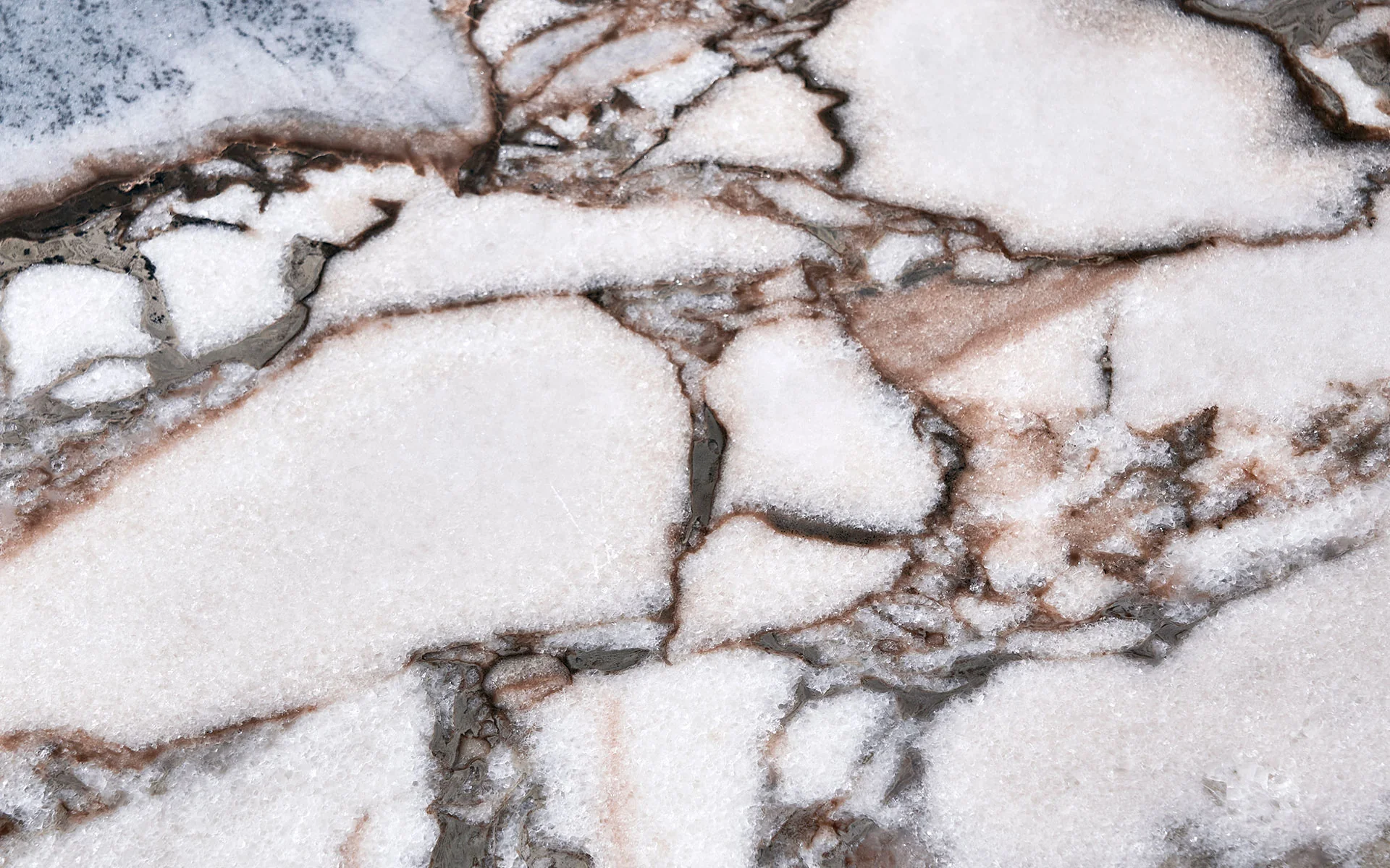 Evander Marble Round Dining Table - Image 5