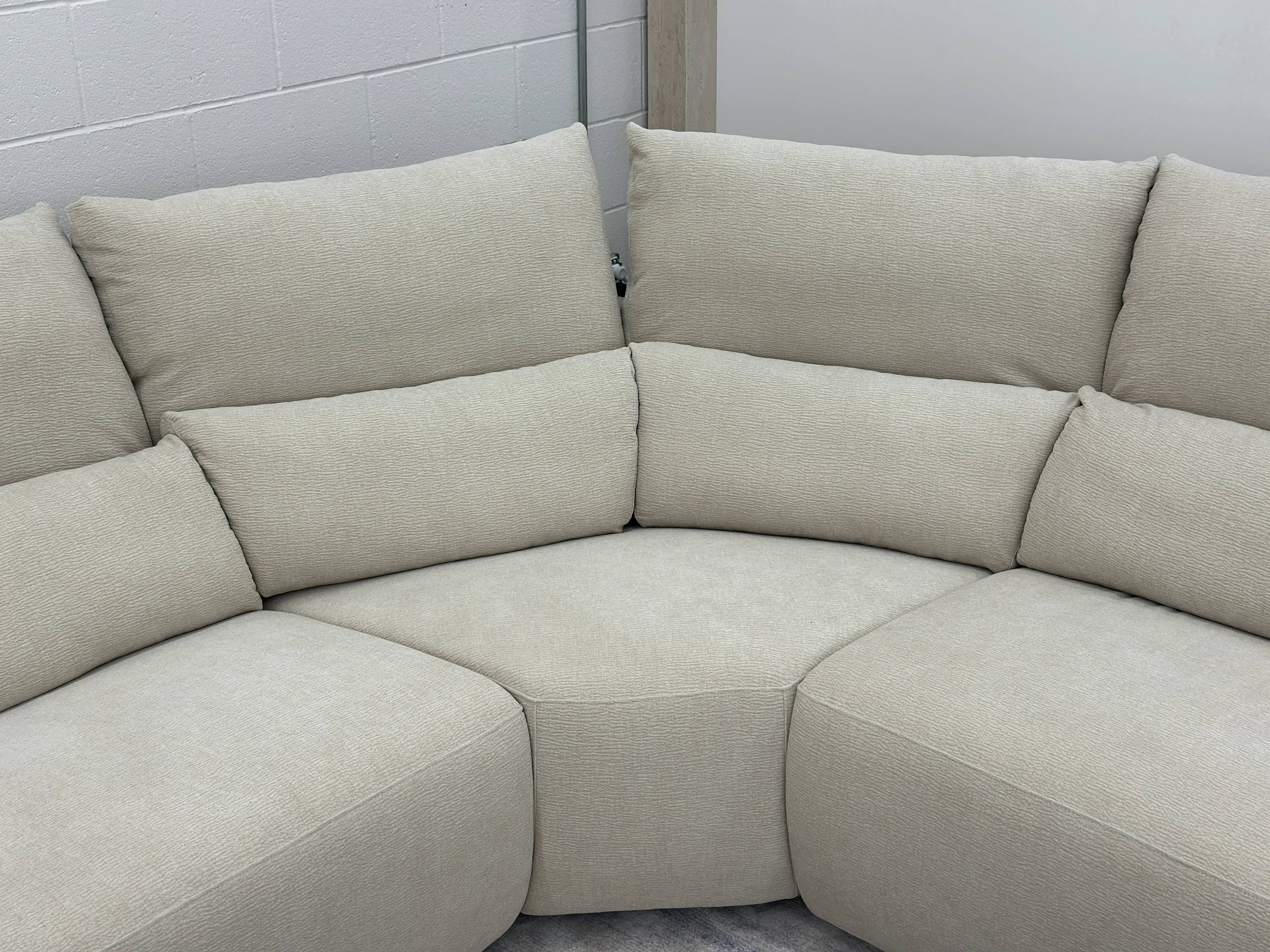 Fleur Modern Motion Recliner Sectional - Image 7
