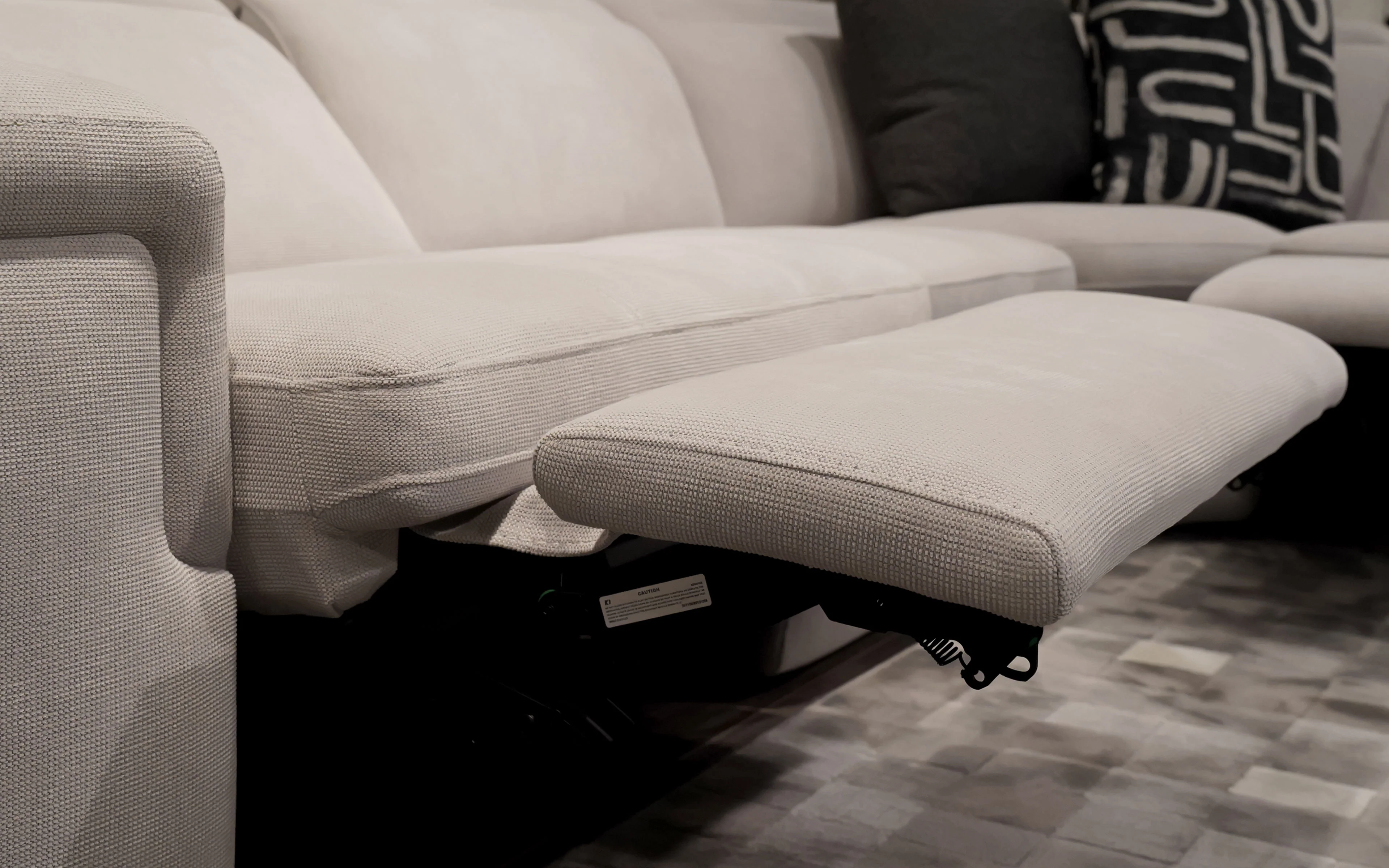 Freesia Modern Motion Reclining Sectional - Image 7