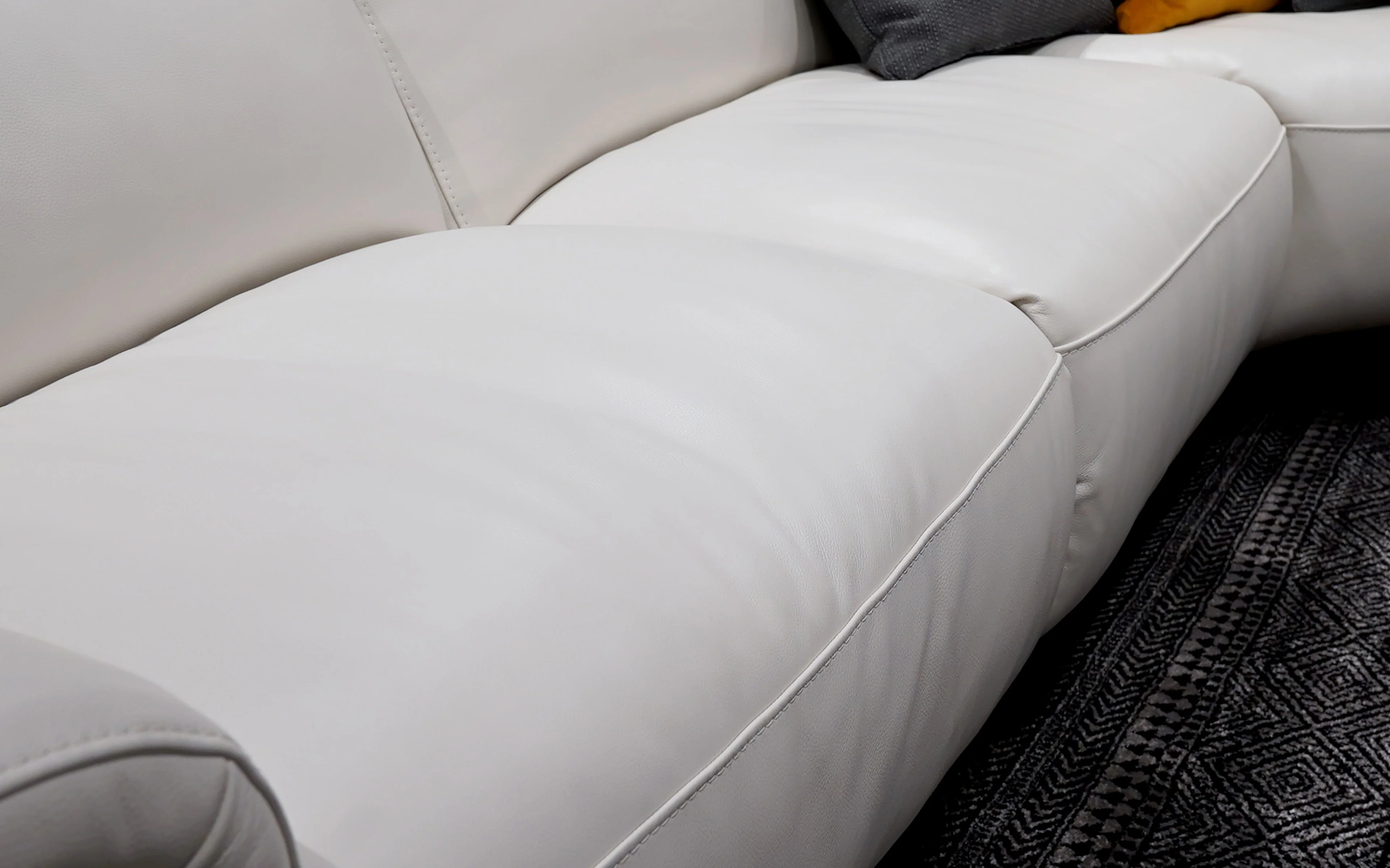 Girasole Modern Motion Reclining Sectional - Image 6