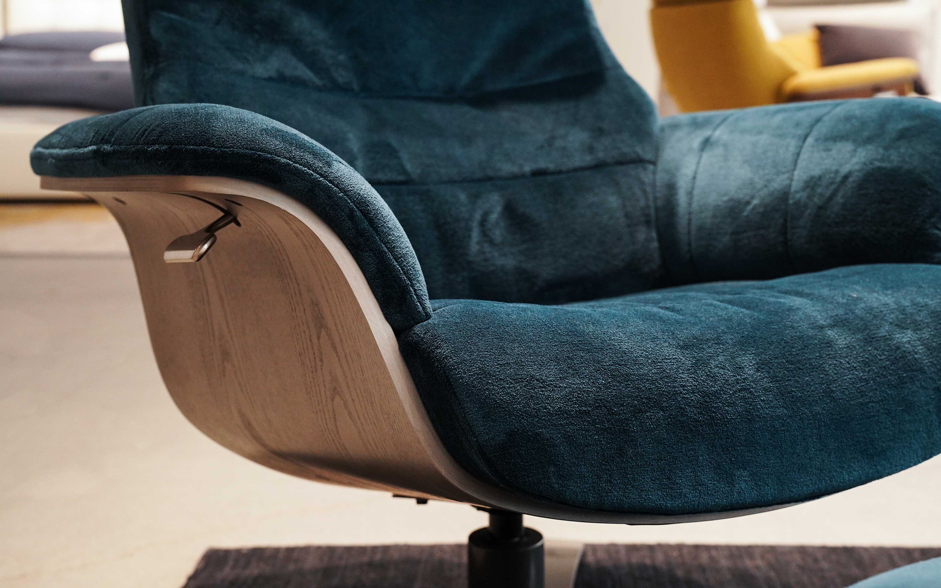 Karma Modern Motion Chair - Image 5