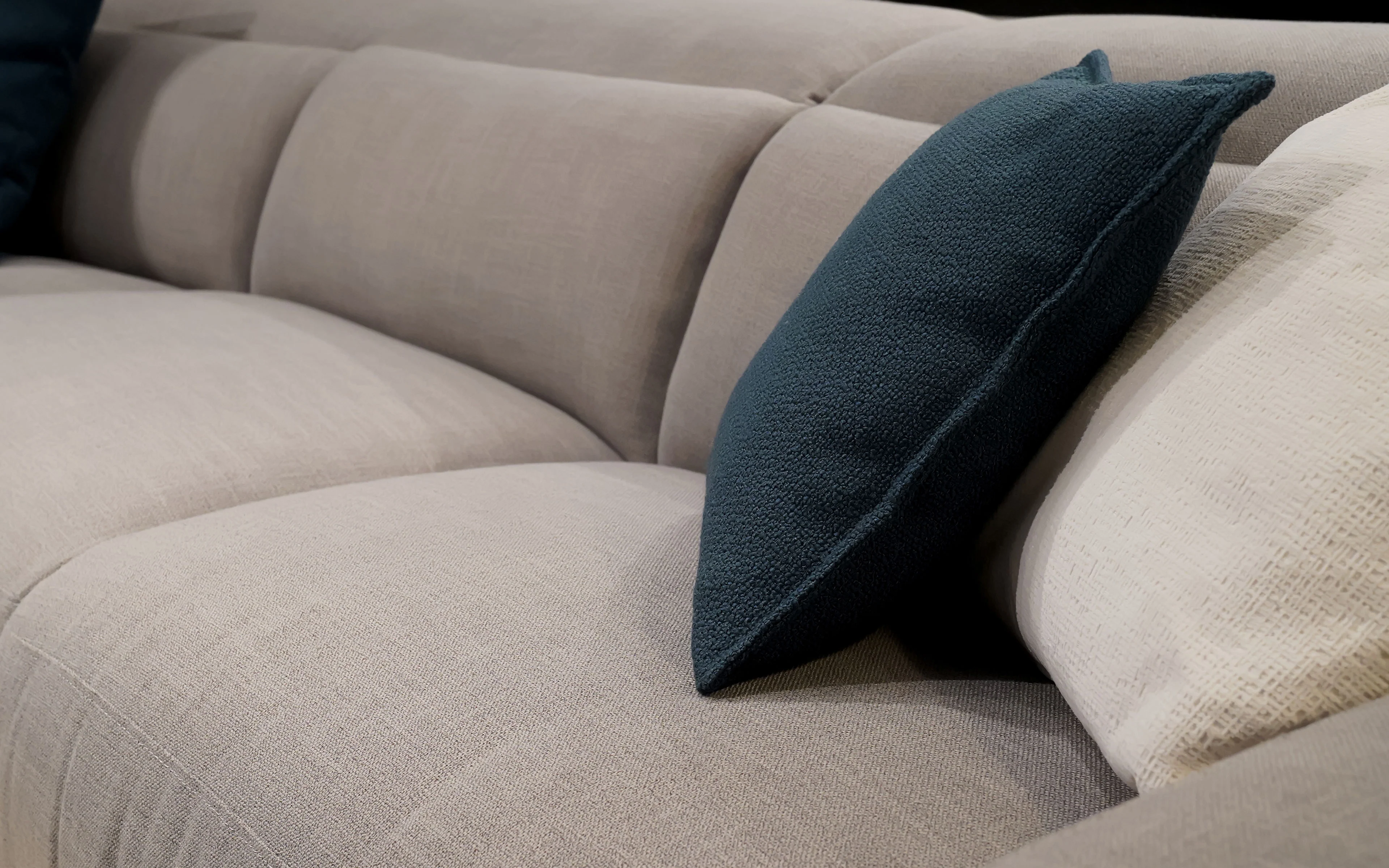 Lavandula Modern Motion Reclining Sectional - Image 12