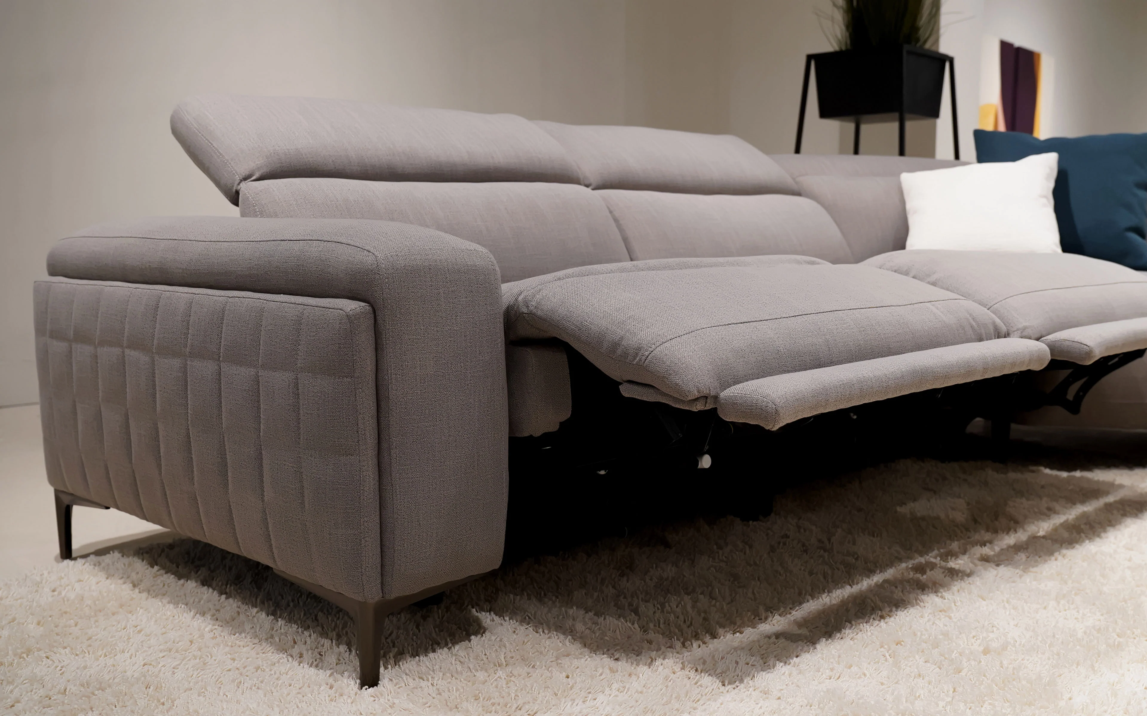 Lavandula Modern Motion Reclining Sectional - Image 5