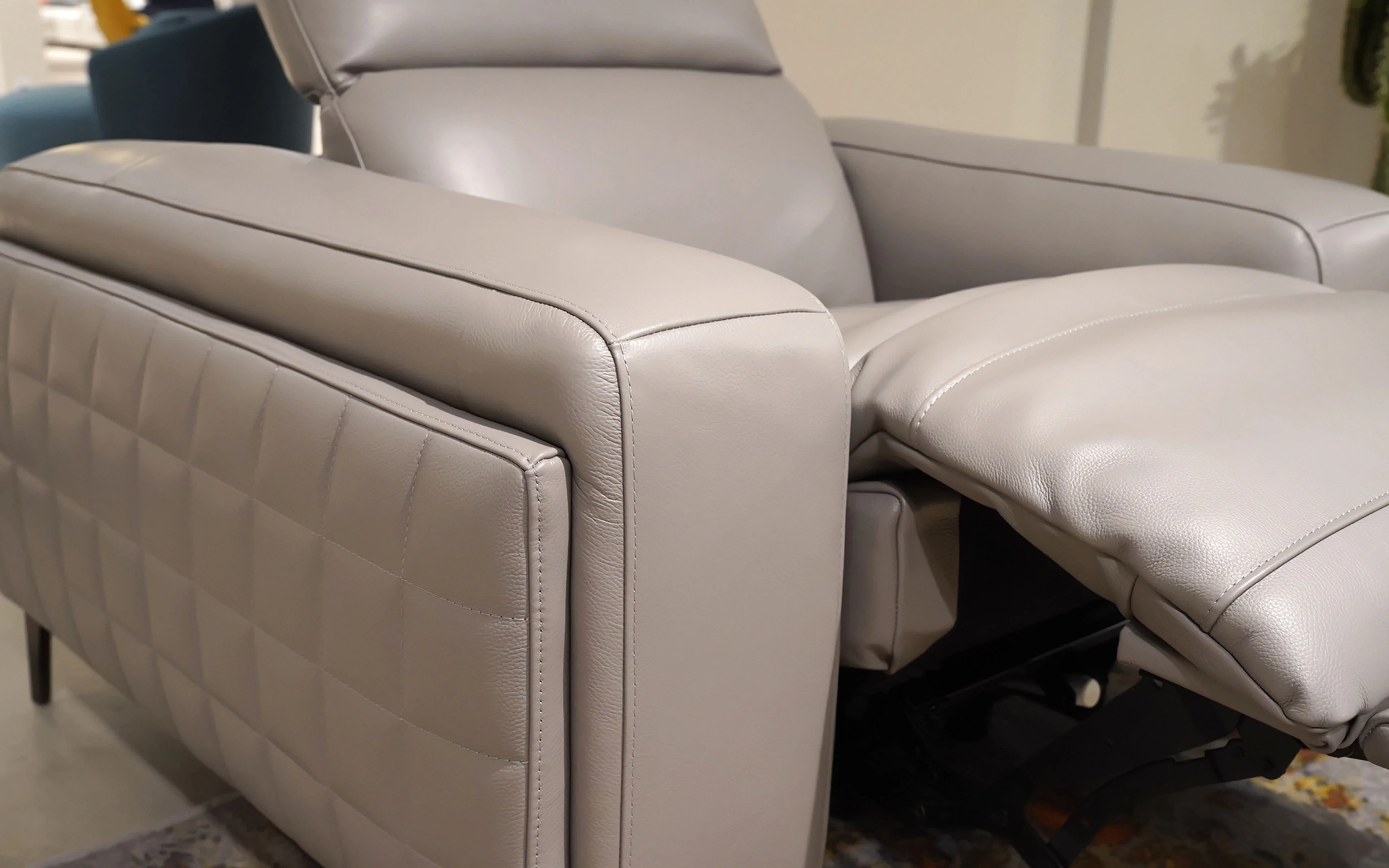 Lavandula Modern Motion Reclining Sofa Set - Image 7