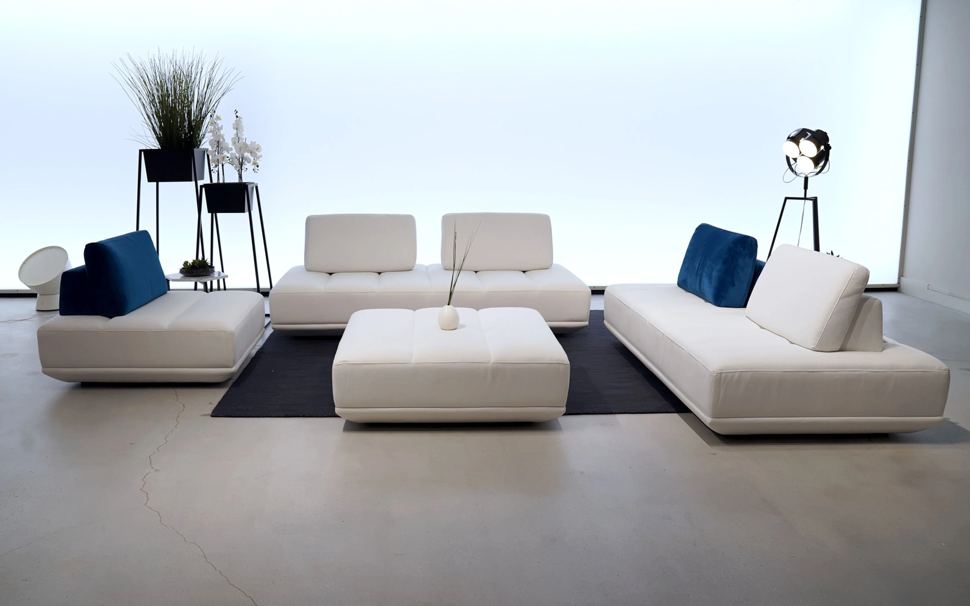 Levante 4pc Ultra Modern Motion Sectional Sofa - Image 4