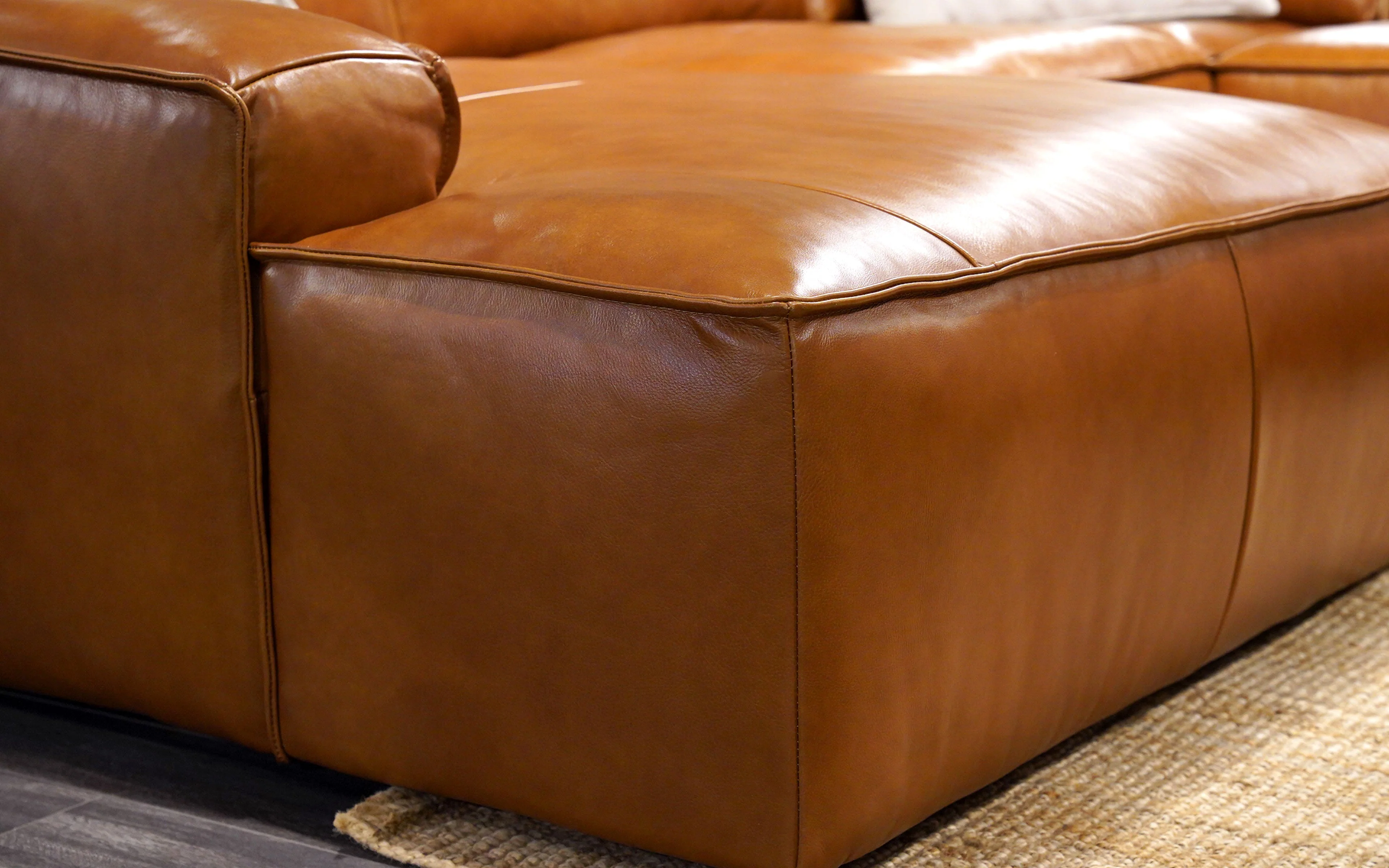 Loto 6pc Modern Motion Sectional - Image 13