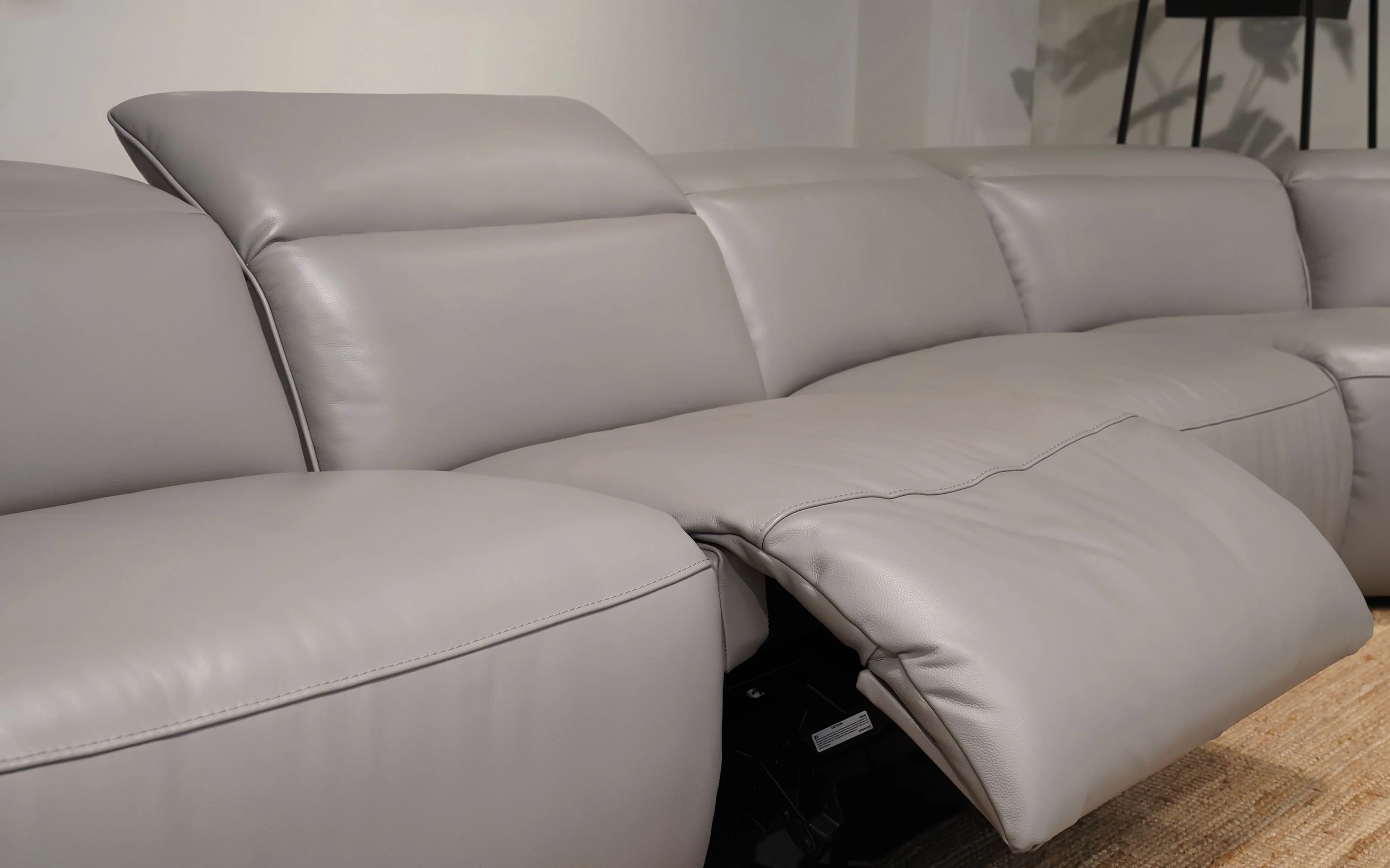 Snowdrop Modern Motion Reclining Sectional Sofa - Image 9