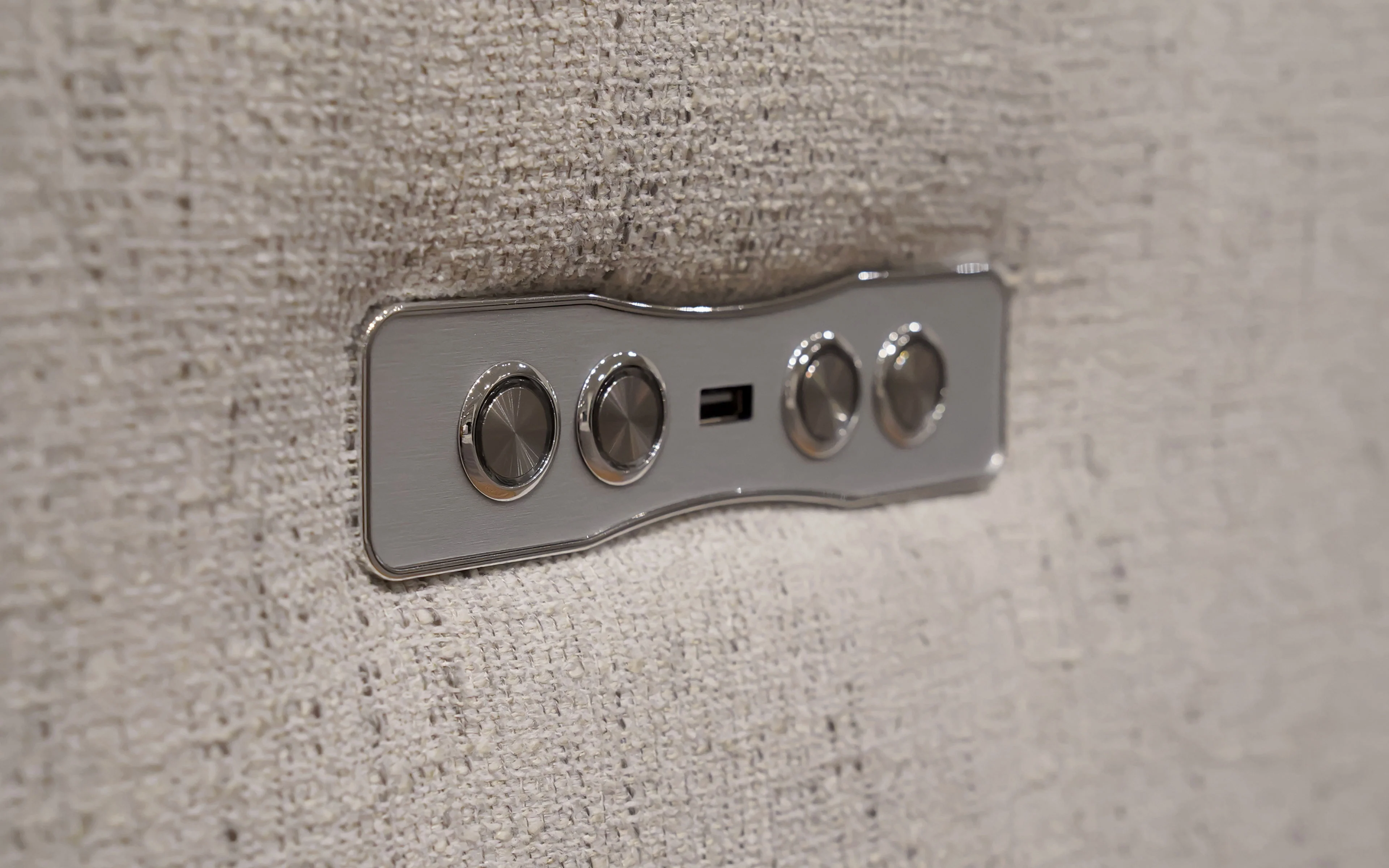 Narciso Modern Motion Reclining Sectional - Image 16