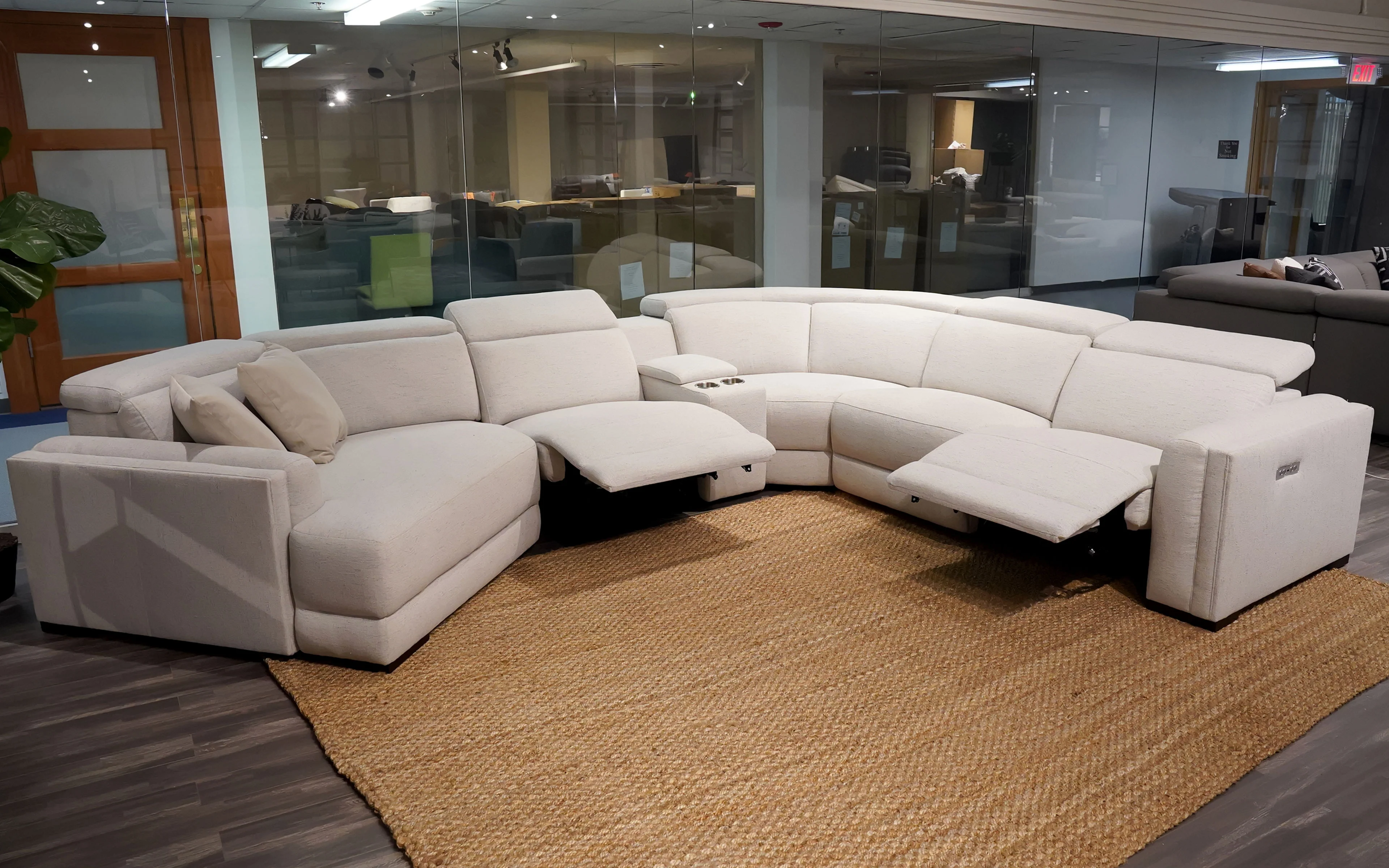 Narciso Modern Motion Reclining Sectional - Image 4
