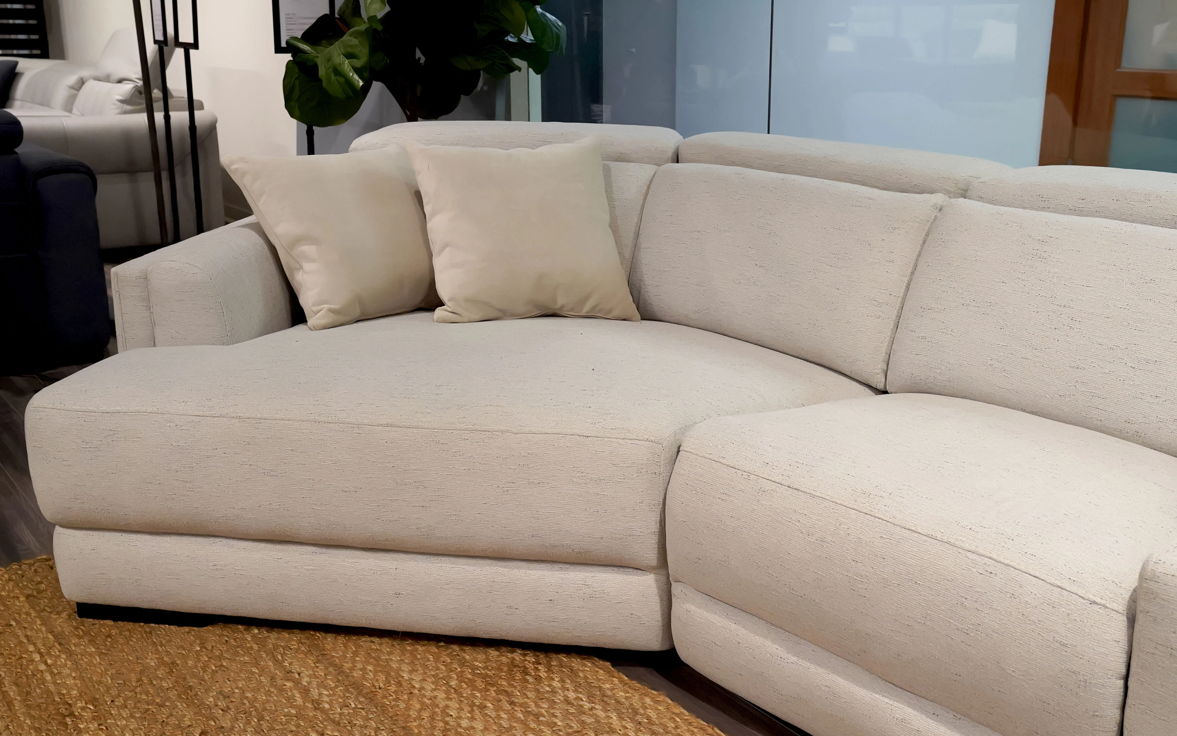 Narciso Modern Motion Reclining Sectional - Image 5