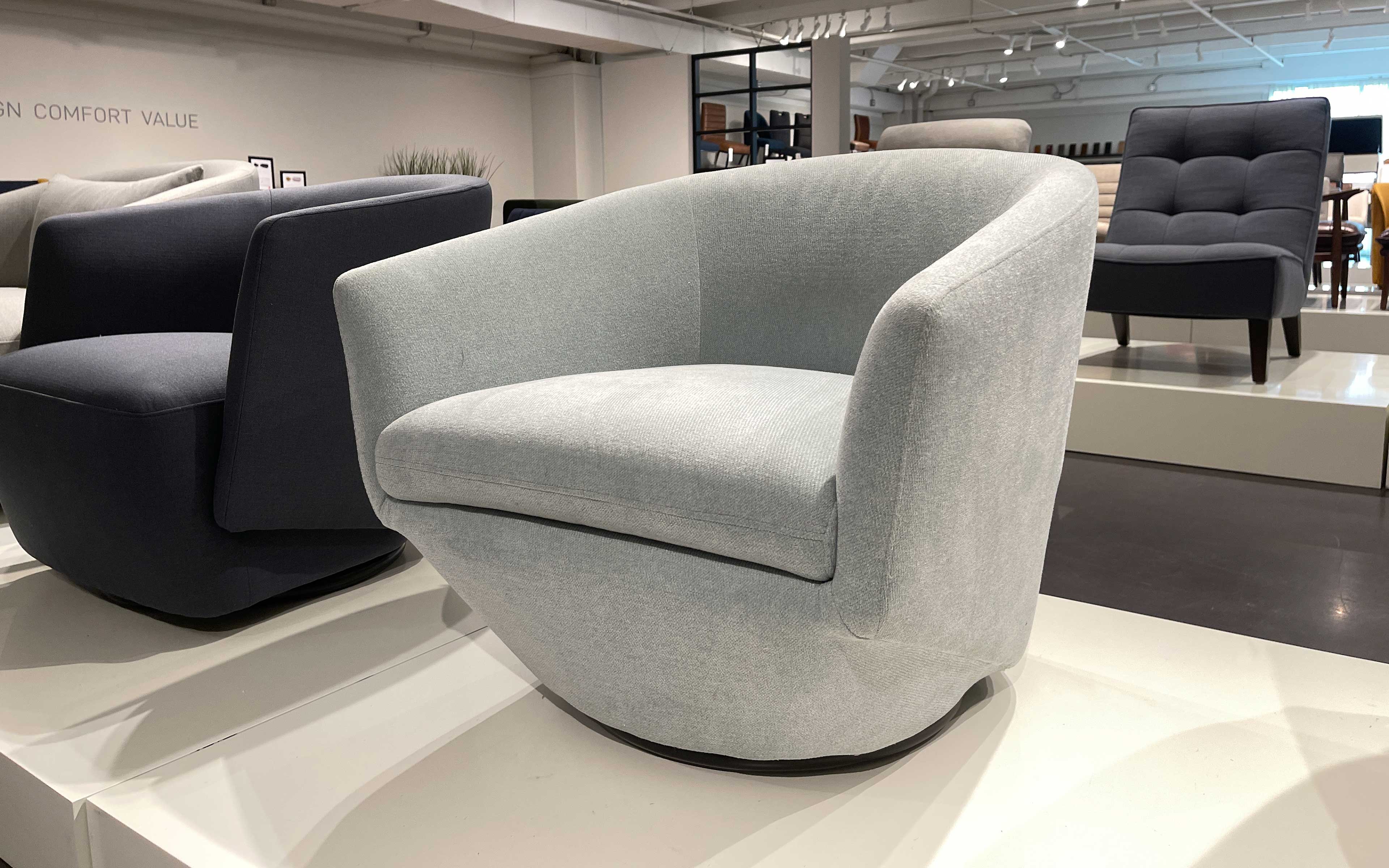 Nebbia Modern Motion Swivel Chair - Image 4