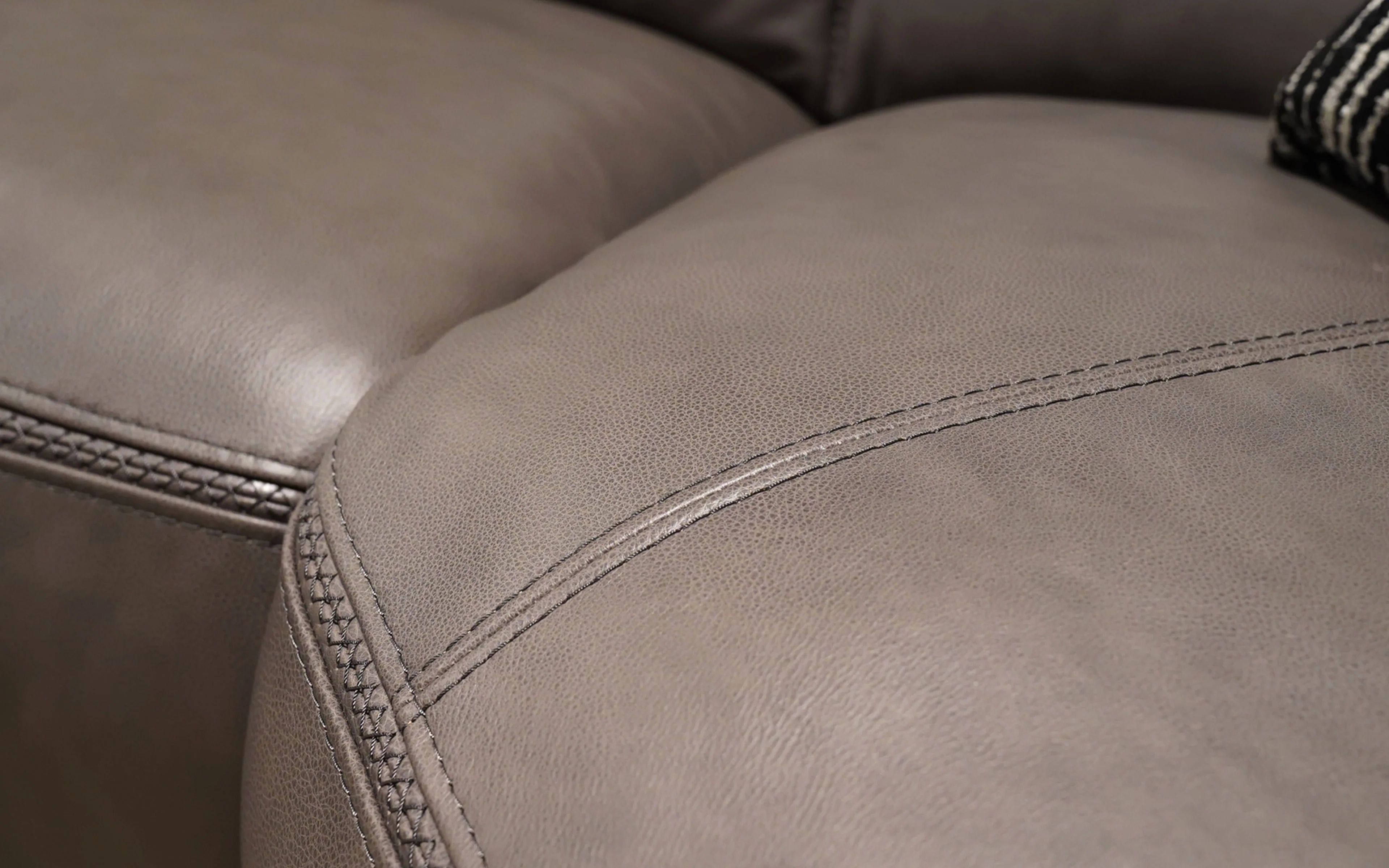 Ortensia Modern Motion Reclining Sectional - Image 21