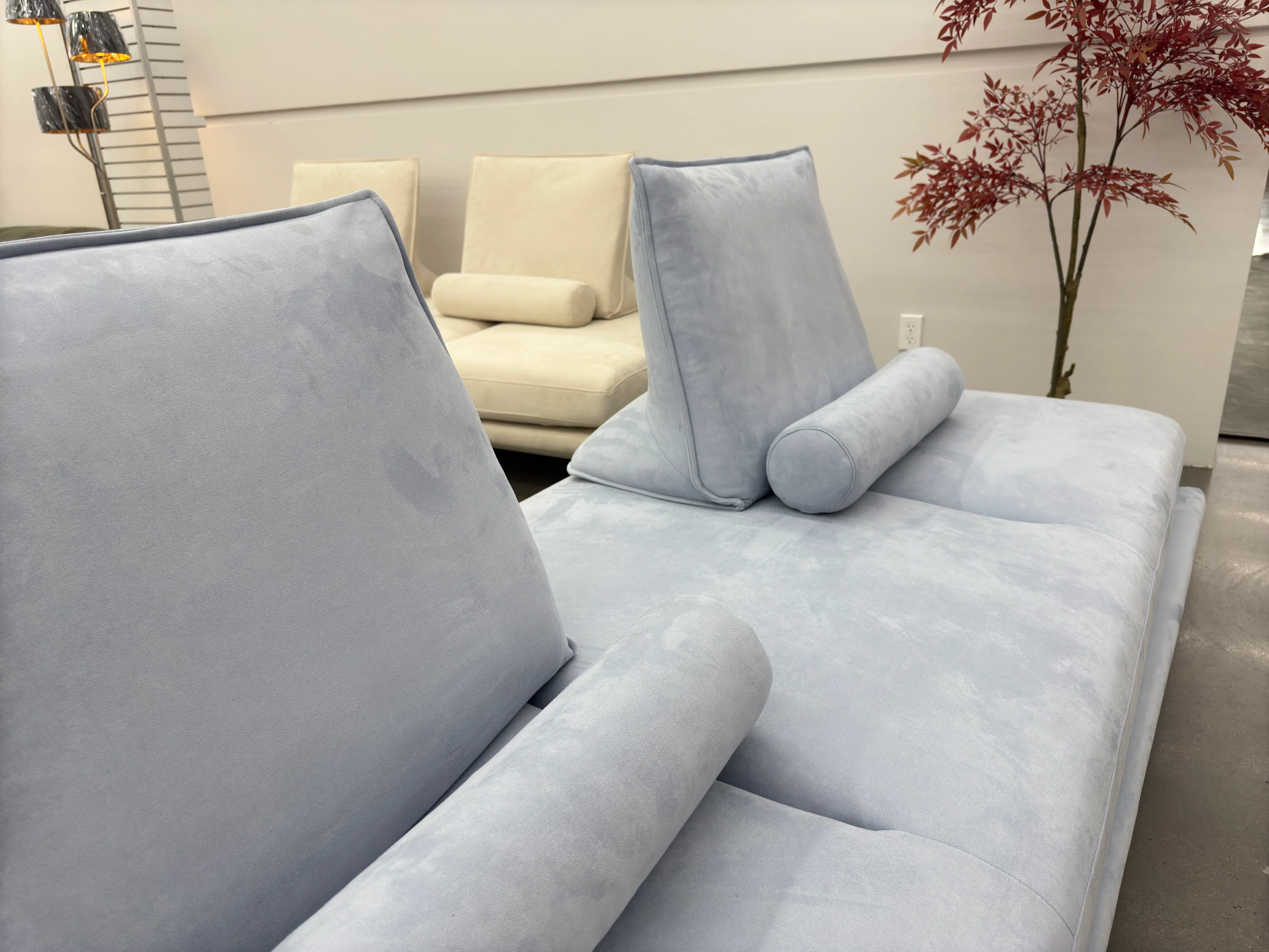 Pandora Modern Motion Sofa - Image 8