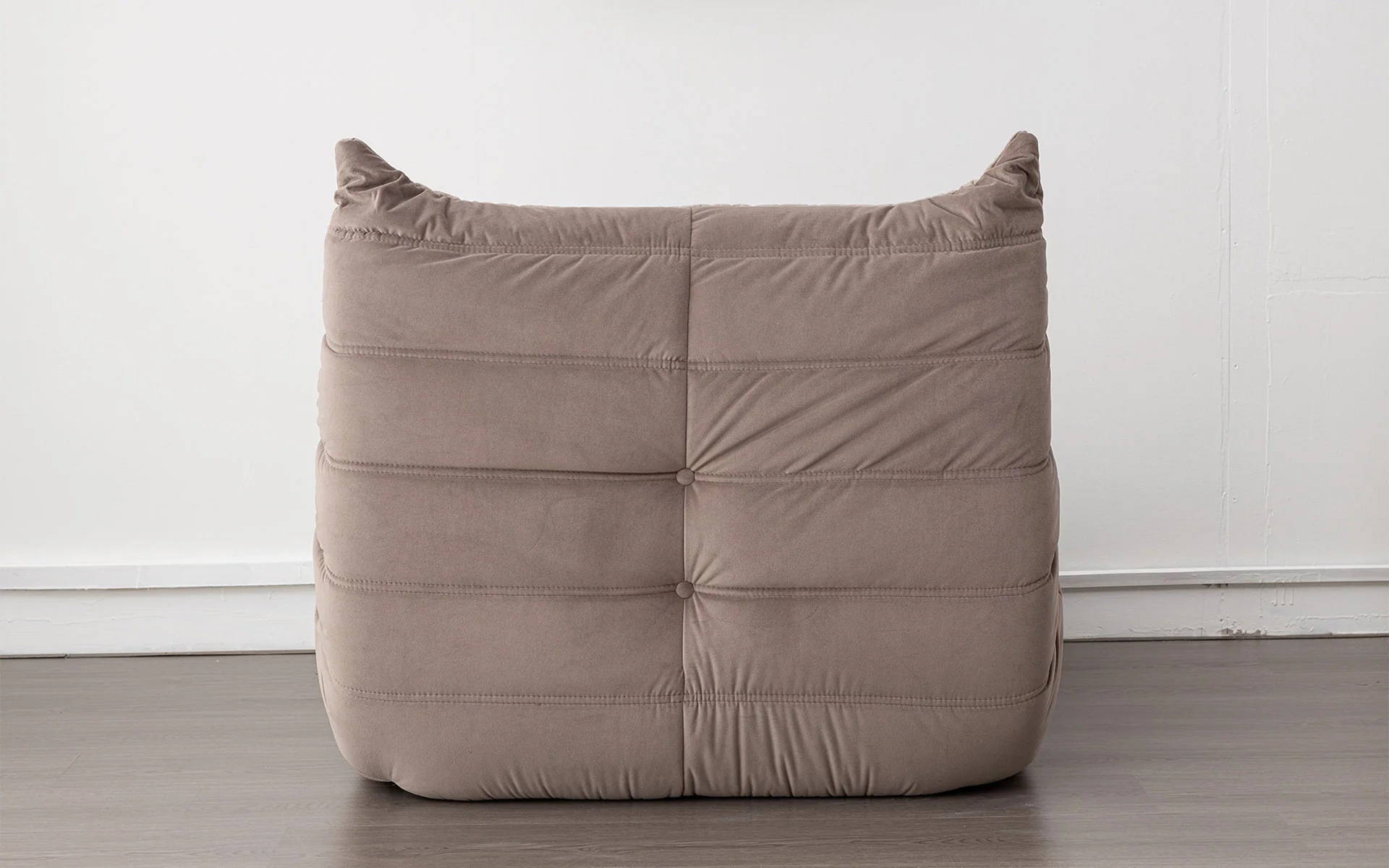 Pita Modern Lounge Chair - Image 13