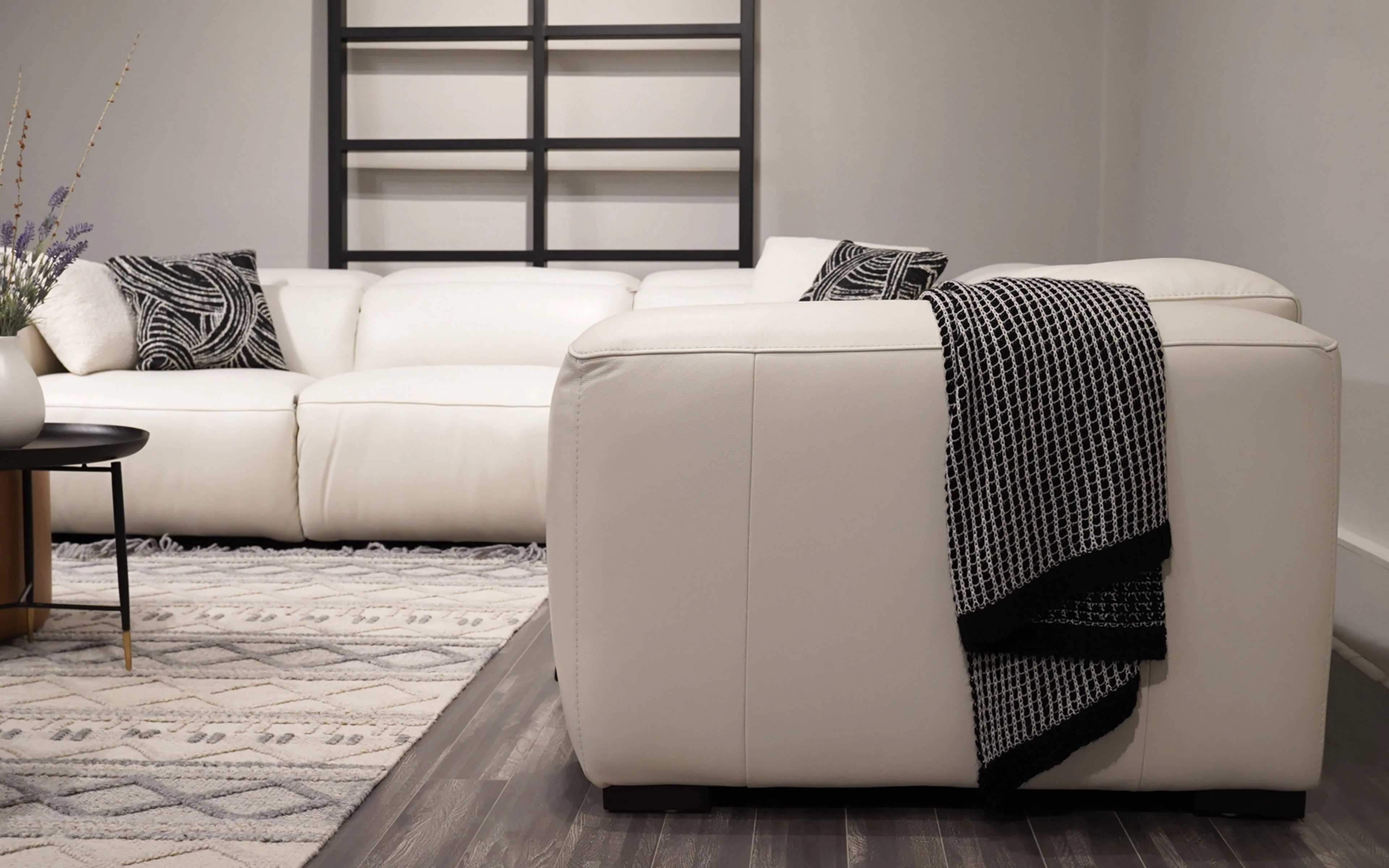 Rosabella Modern Leather Reclining Sectional - Image 5