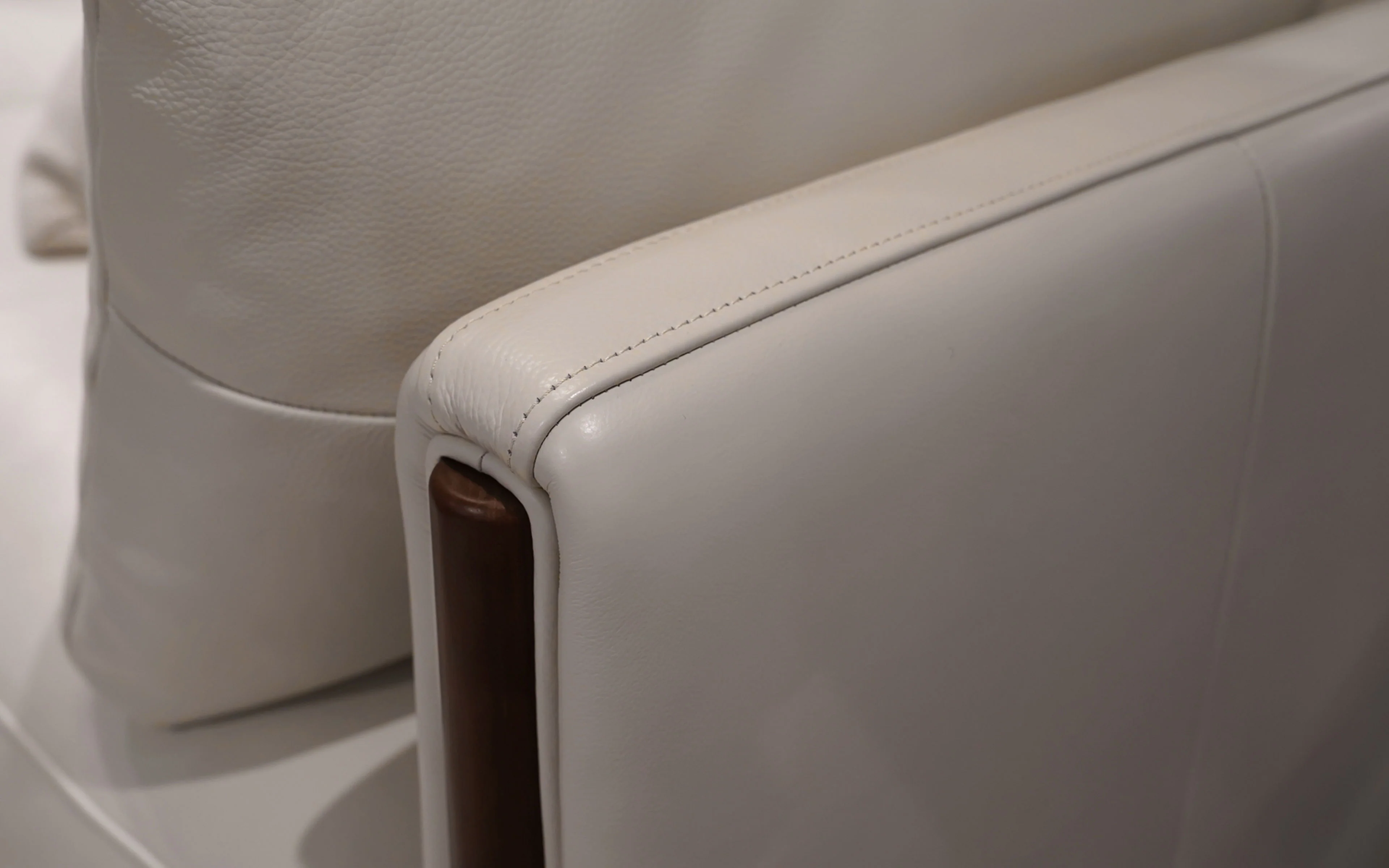 Solanus Modern Motion Sofa Set - Image 11