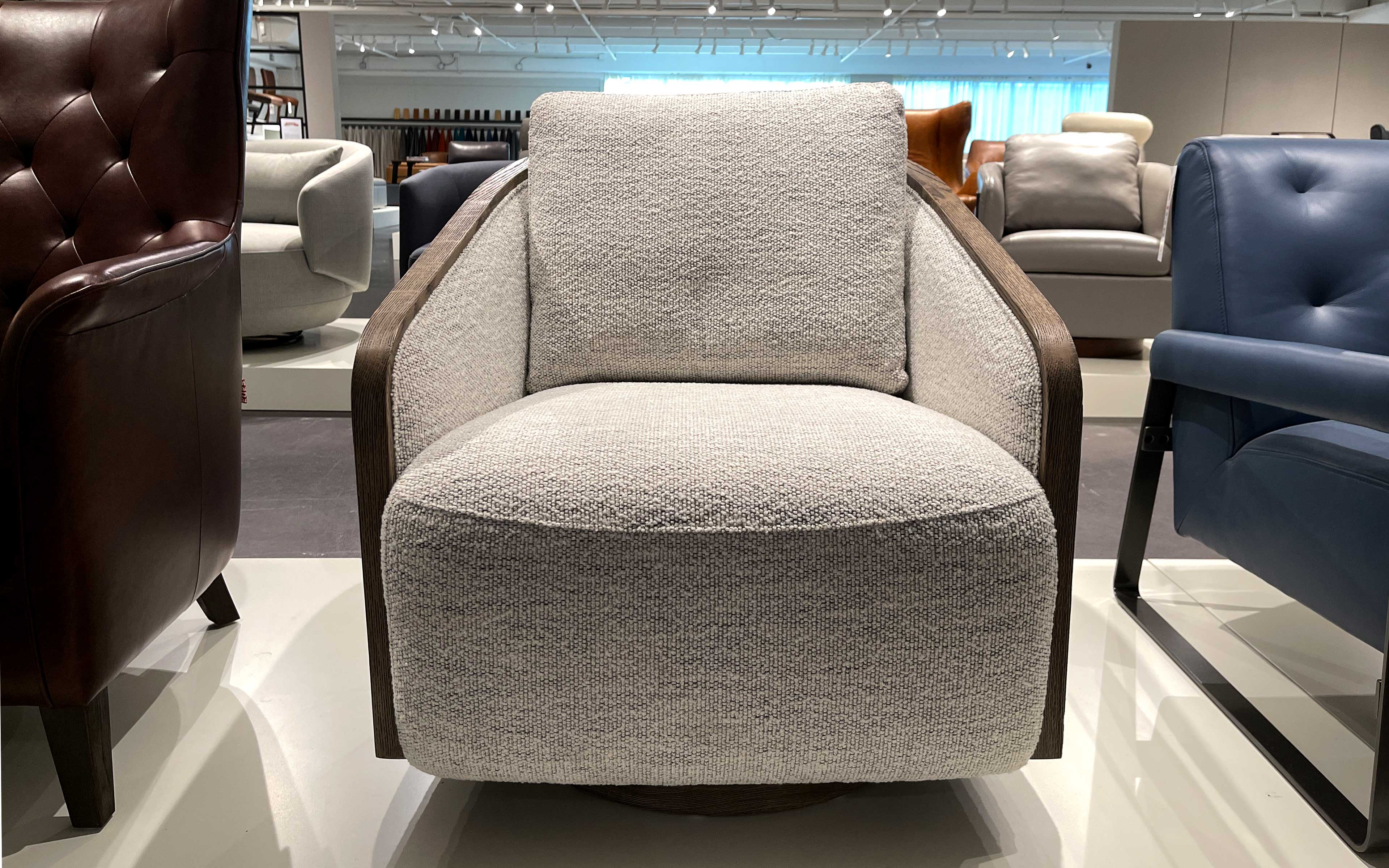 Stratus Modern Motion Swivel Chair - Image 3