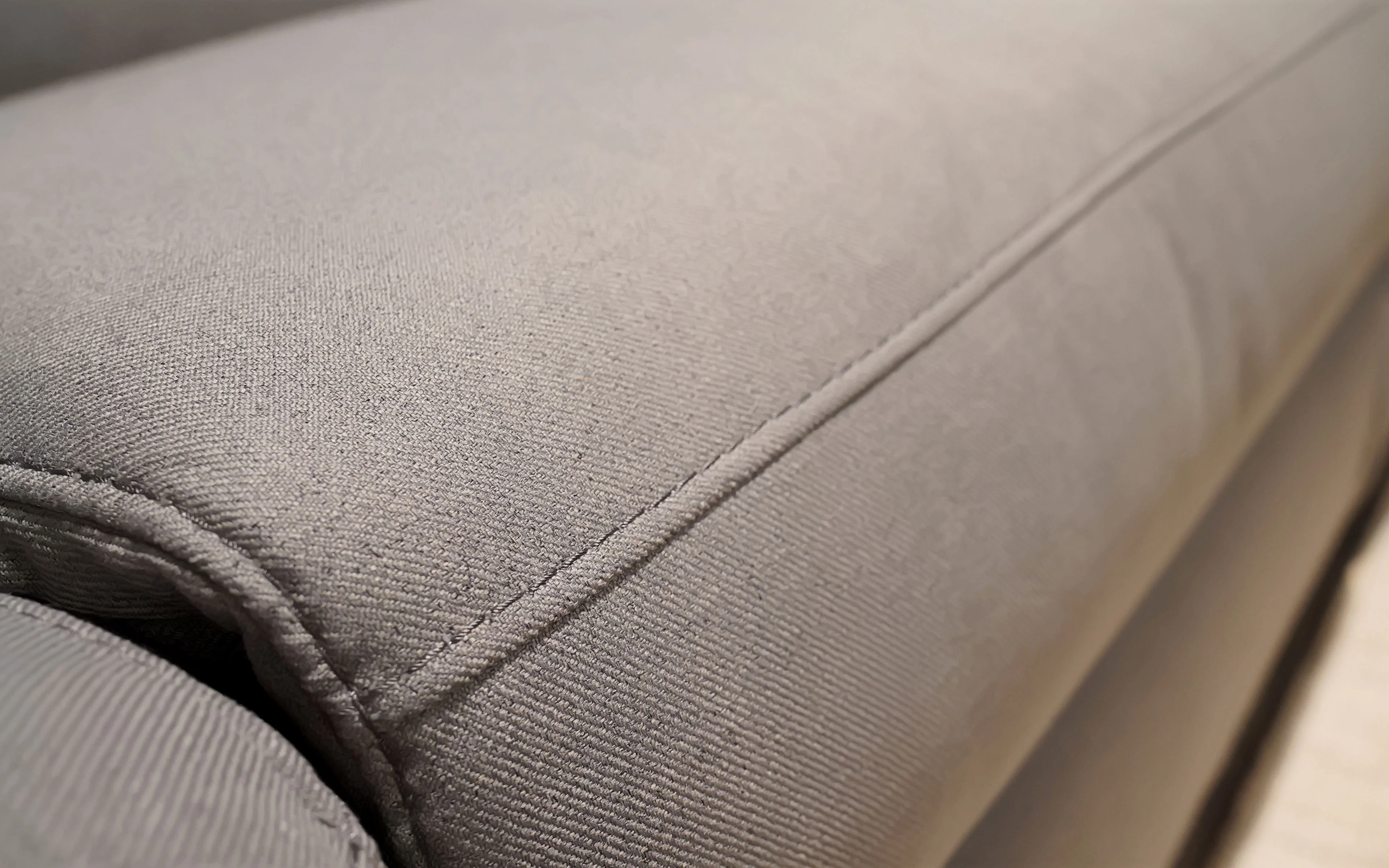 Veronica Modern Motion Reclining Sectional - Image 11