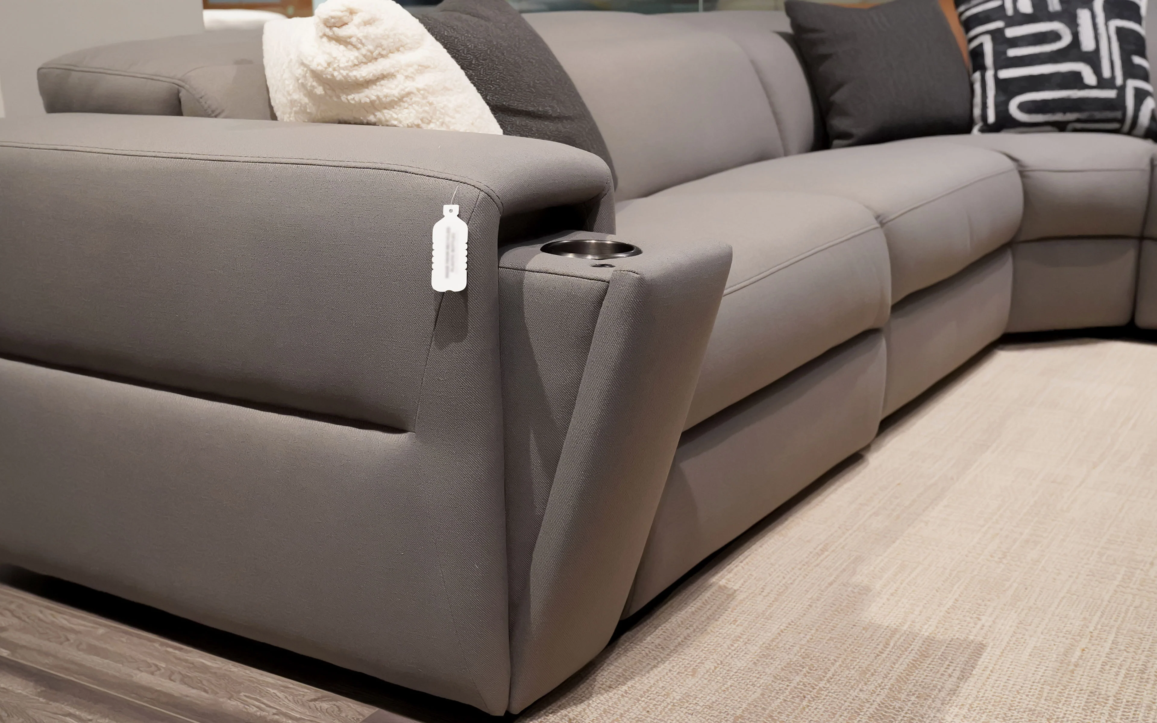 Veronica Modern Motion Reclining Sectional - Image 14