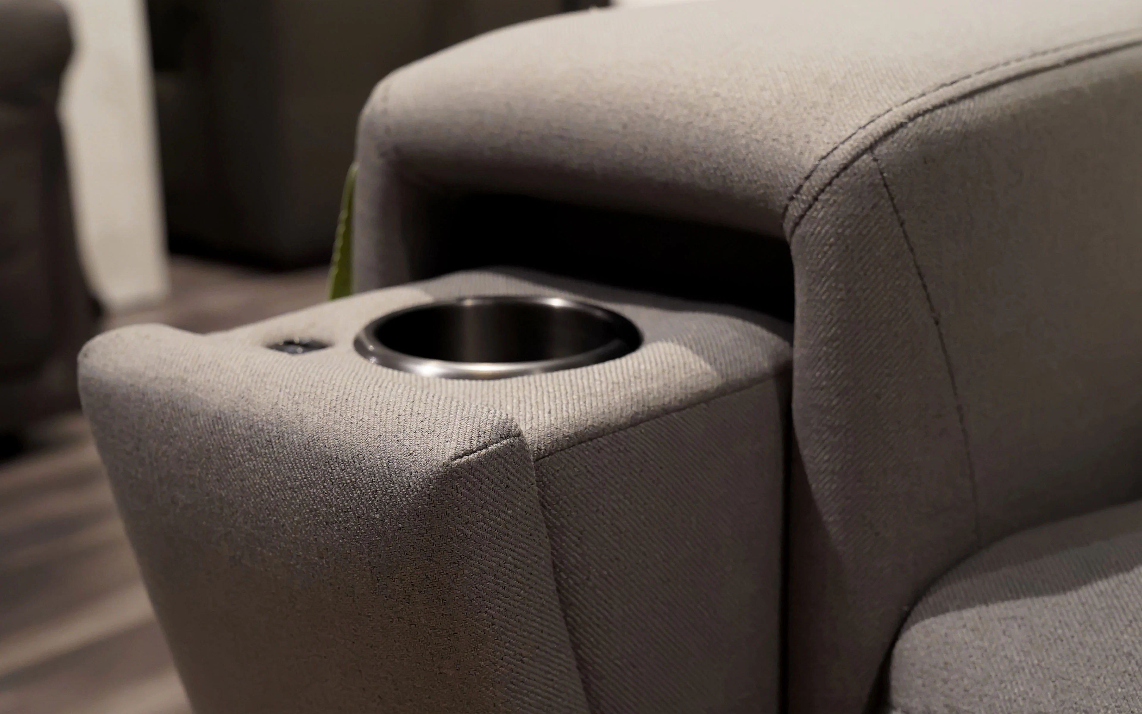 Veronica Modern Motion Reclining Sectional - Image 15