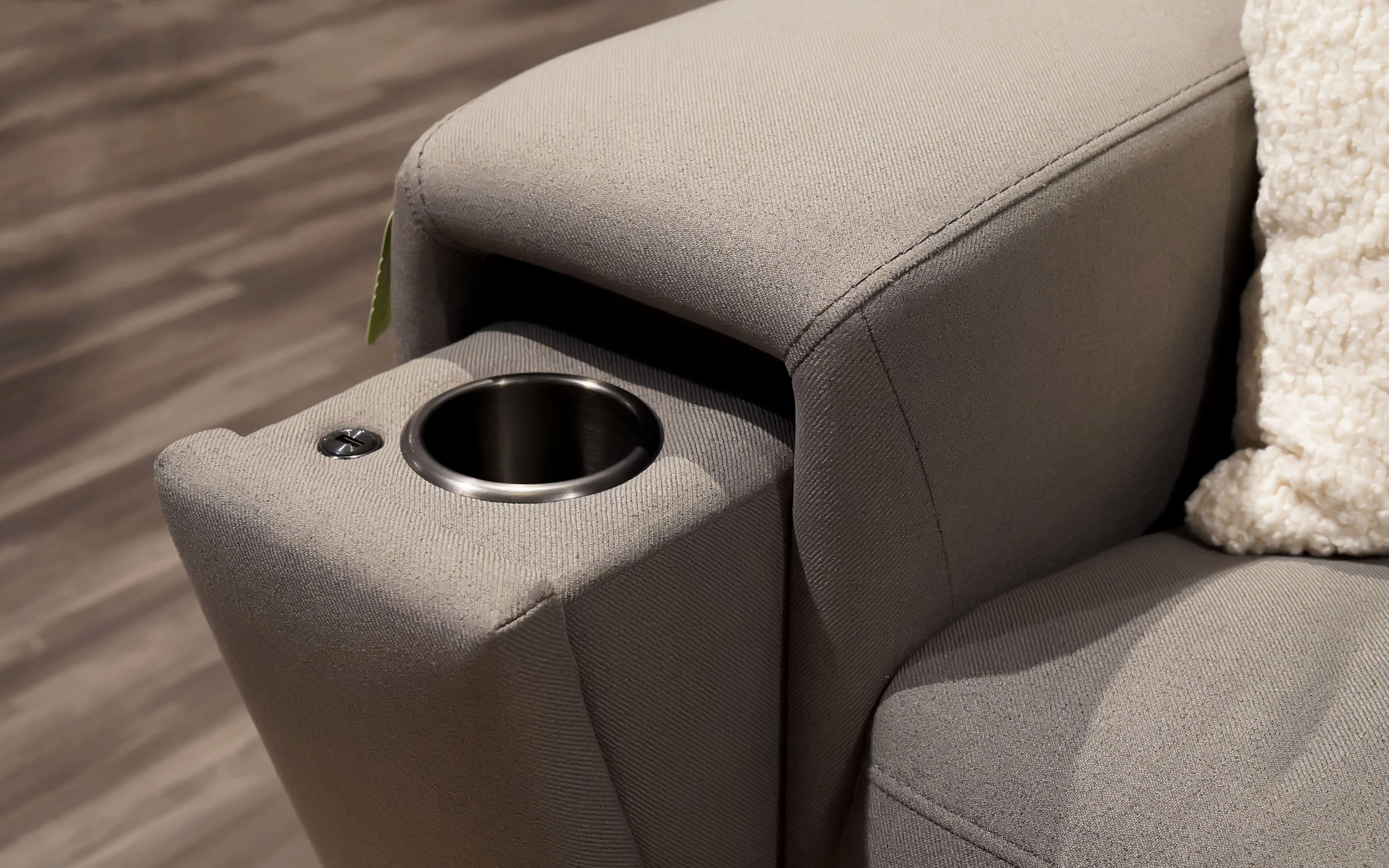 Veronica Modern Motion Reclining Sectional - Image 16