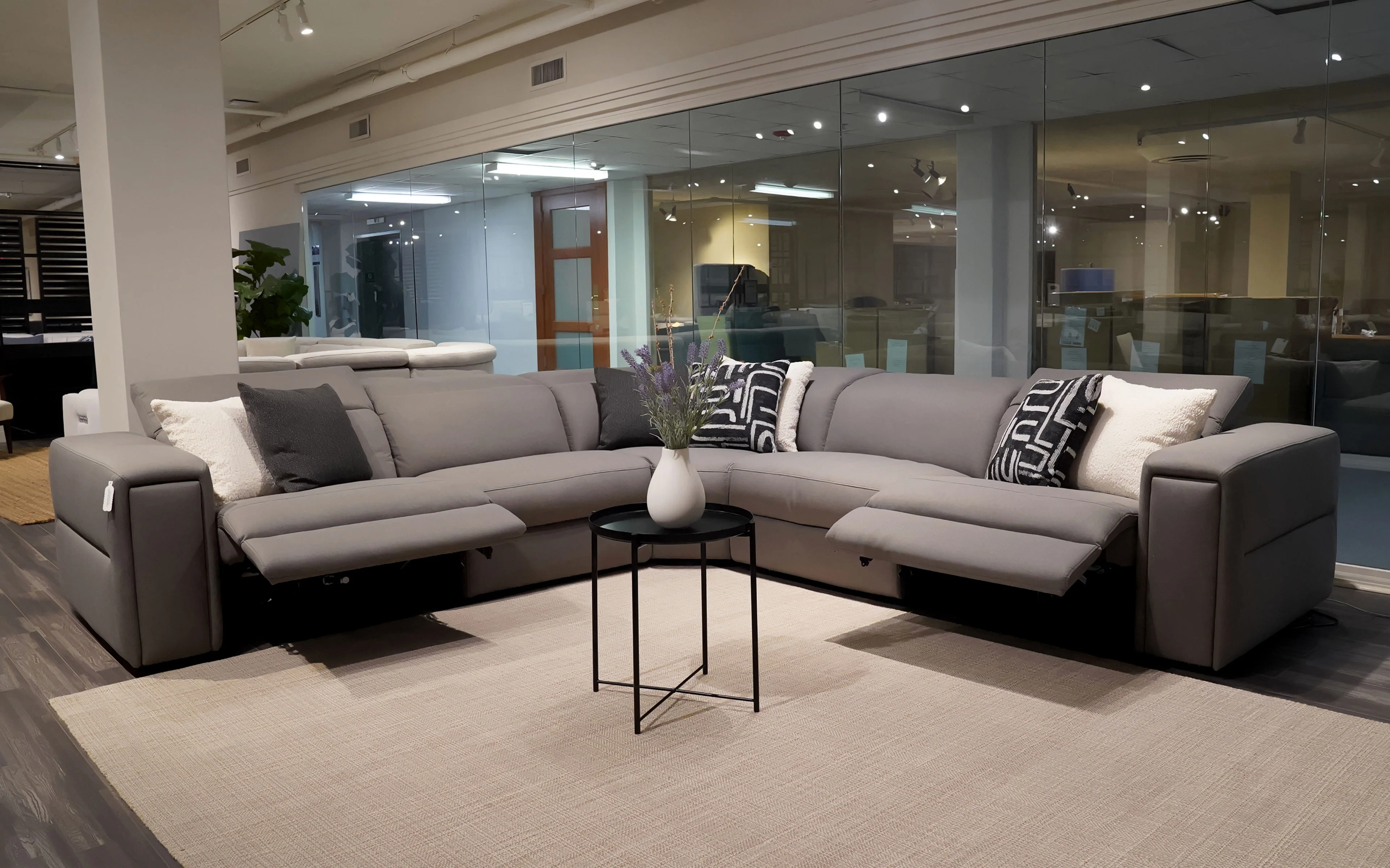 Veronica Modern Motion Reclining Sectional - Image 5