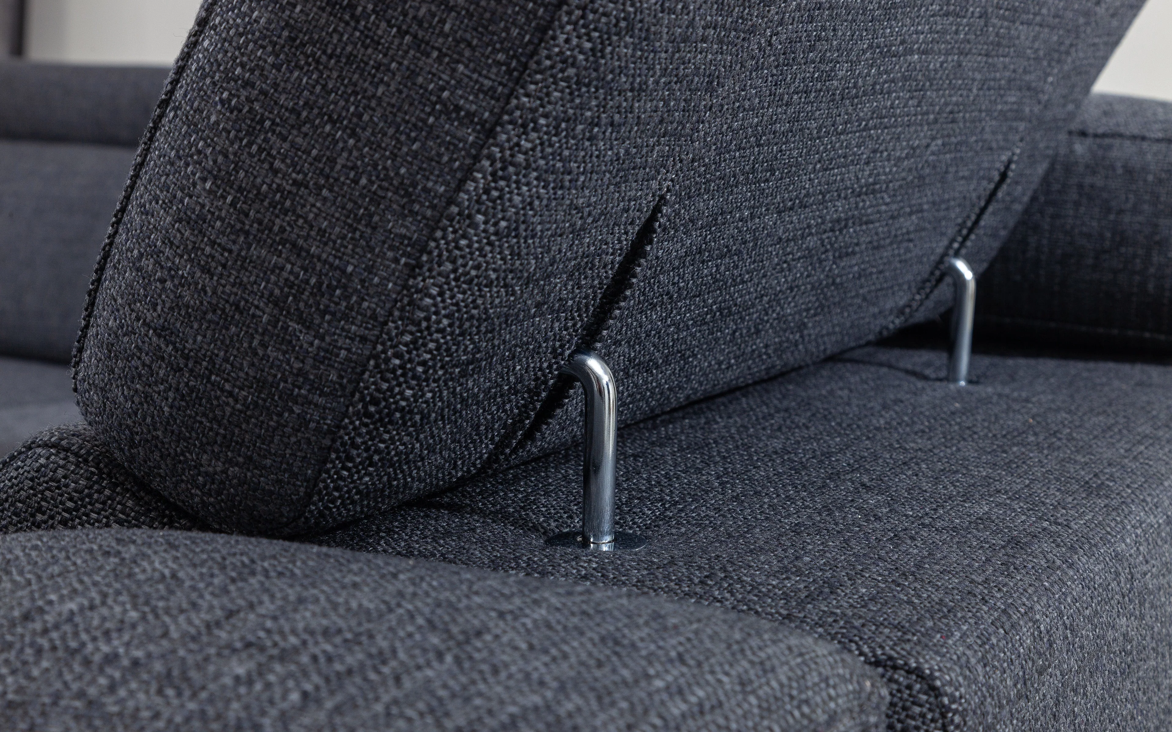 Violetta 6pc Modern Motion Reclining Sectional - Image 20